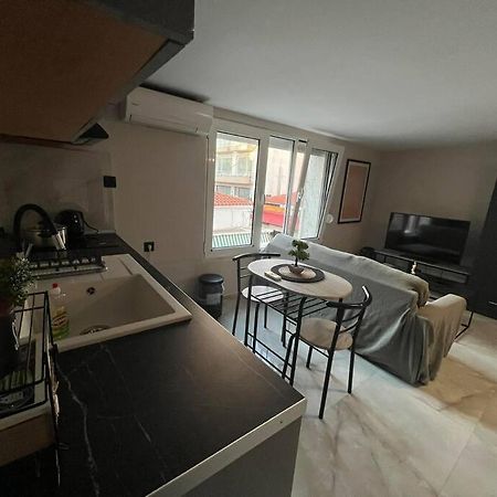 Cozy Studio In Alexandroupolis Bagian luar foto