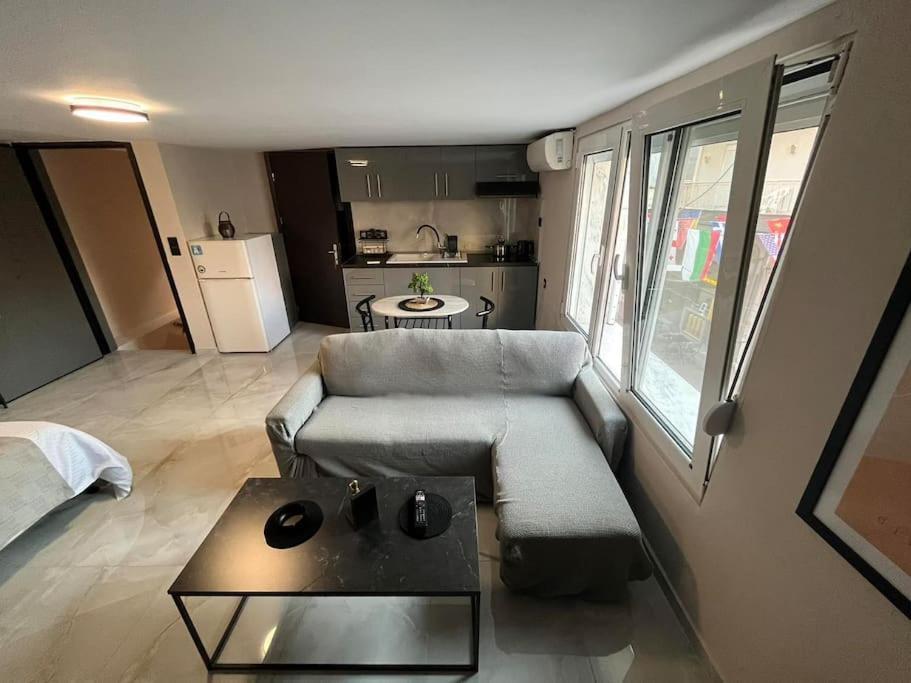 Cozy Studio In Alexandroupolis Bagian luar foto